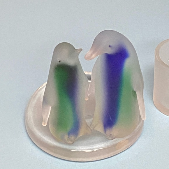 Partylite purple and green frosted Glass Candle Holder Penguins Shaped - Picture 5 of 13